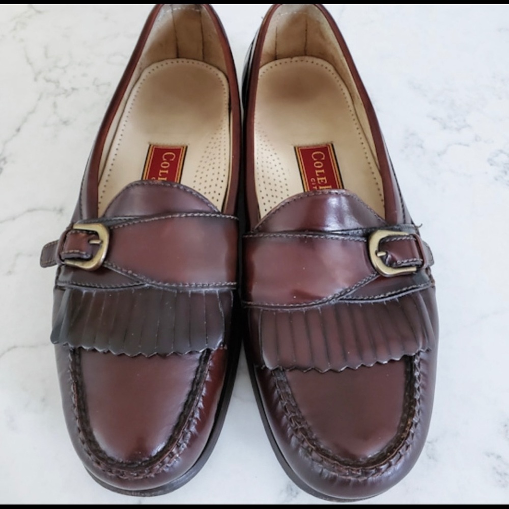 Cole Haan buckle & kilt slip on size 10D